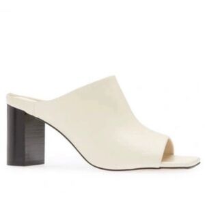 New AEYDE Raf Mule Sandal In Creamy Leather Size 39 / US 9